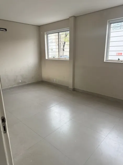 imagem 4 - Prédio Comercial com 402,84 m² tendo 7 salas no centro de Sorocaba imagem 4 - Prédio Comercial com 402,84 m² tendo 7 salas no centro de Sorocaba