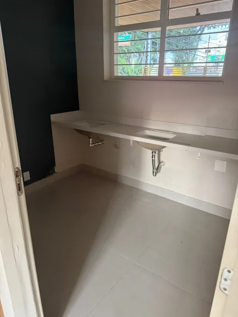 imagem 5 - Prédio Comercial com 402,84 m² tendo 7 salas no centro de Sorocaba imagem 5 - Prédio Comercial com 402,84 m² tendo 7 salas no centro de Sorocaba